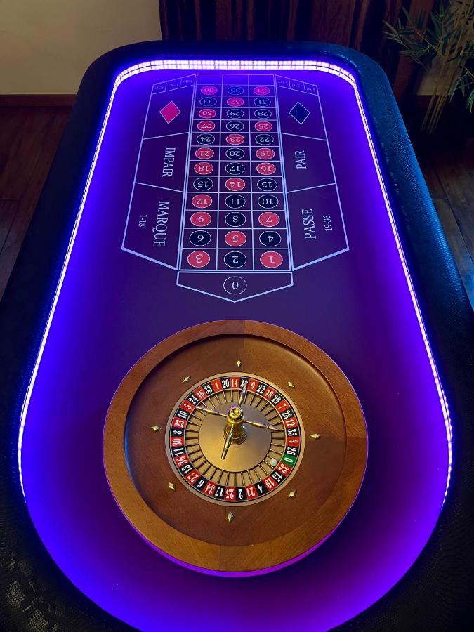 Ferienwohnung Capsule Casino - Jacuzzi - Billard - Netflix - Console & Jeux Mons  Exterior foto