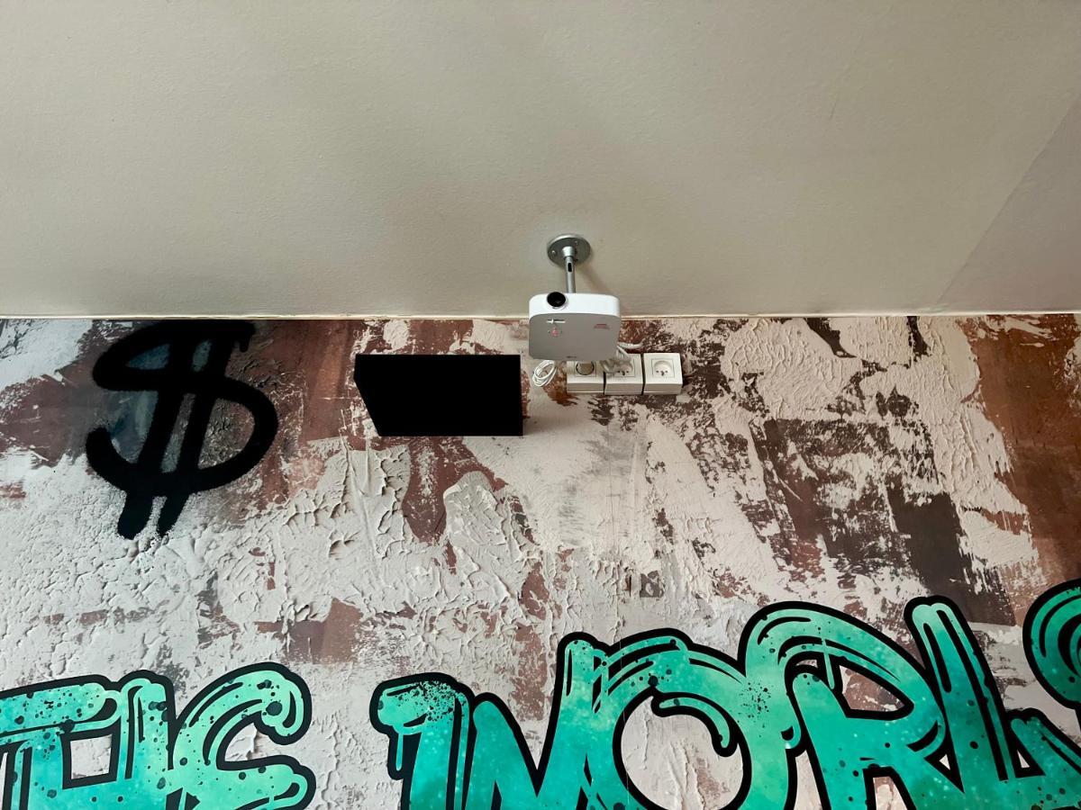 Ferienwohnung Capsule Casino - Jacuzzi - Billard - Netflix - Console & Jeux Mons  Exterior foto