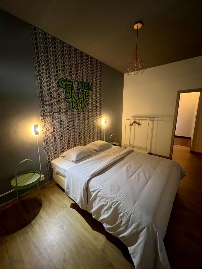 Ferienwohnung Capsule Casino - Jacuzzi - Billard - Netflix - Console & Jeux Mons  Exterior foto